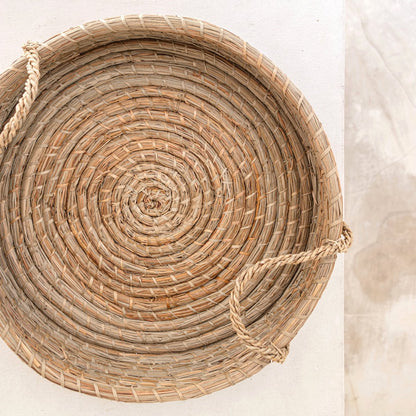 Seagrass woven round tray PINTU – natural beige