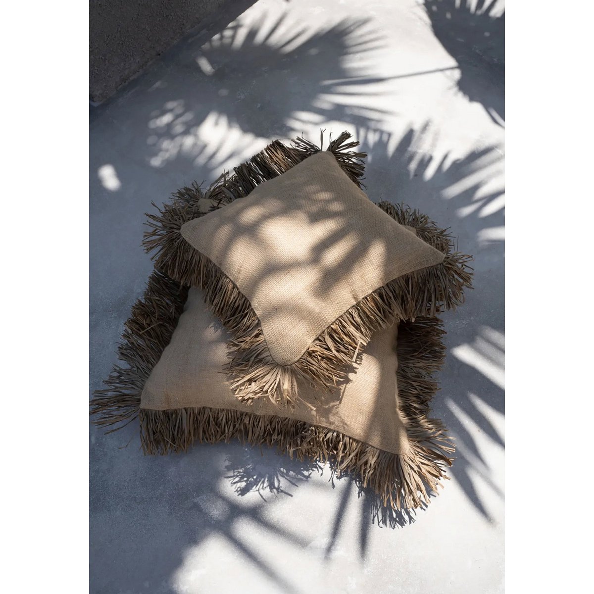 Cotton cushion cover with jute fringe, 60×60 cm - Natural