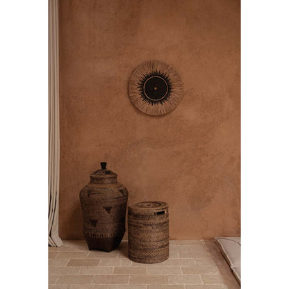 Raffia macramé wall circle – black and natural