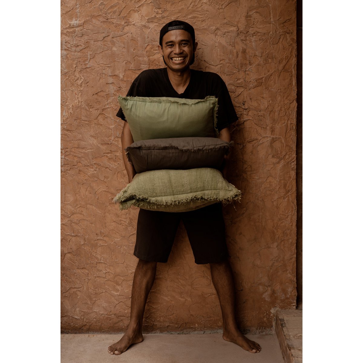 Linen cushion cover with fringe, sage green - 50×50cm