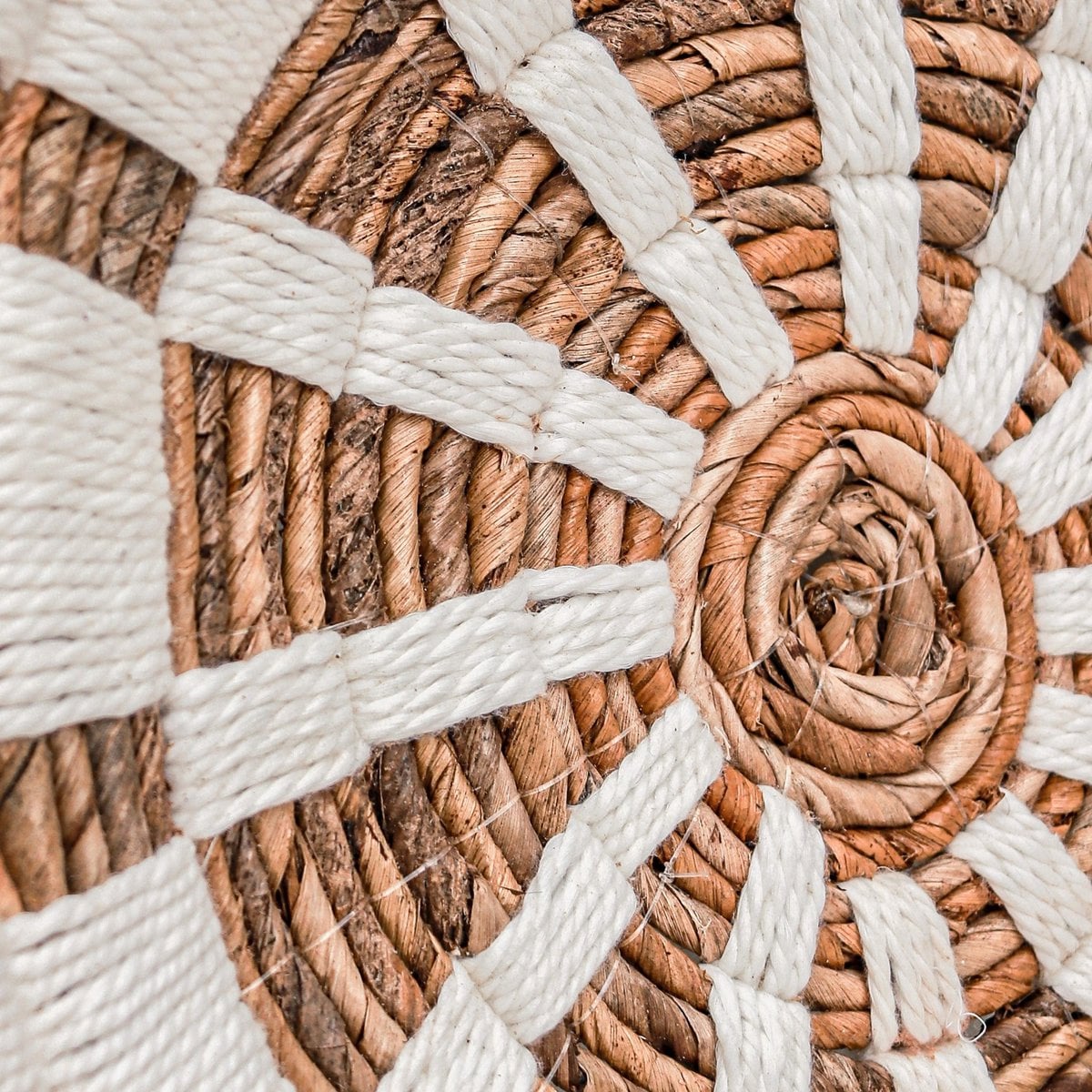 Jute & cotton wall basket Hutan 40 cm – geometric pattern