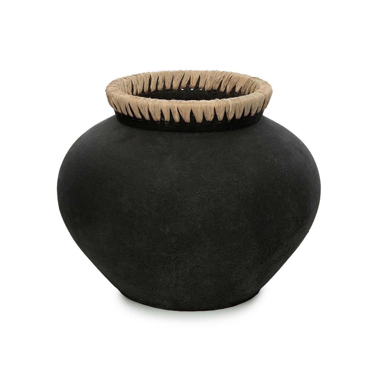 Terracotta vase with raffia, tall - 27 cm