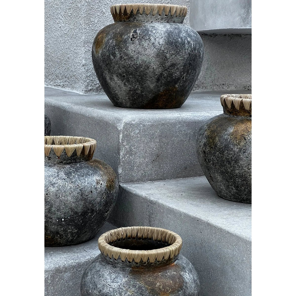 Terracotta vase in antique grey - large