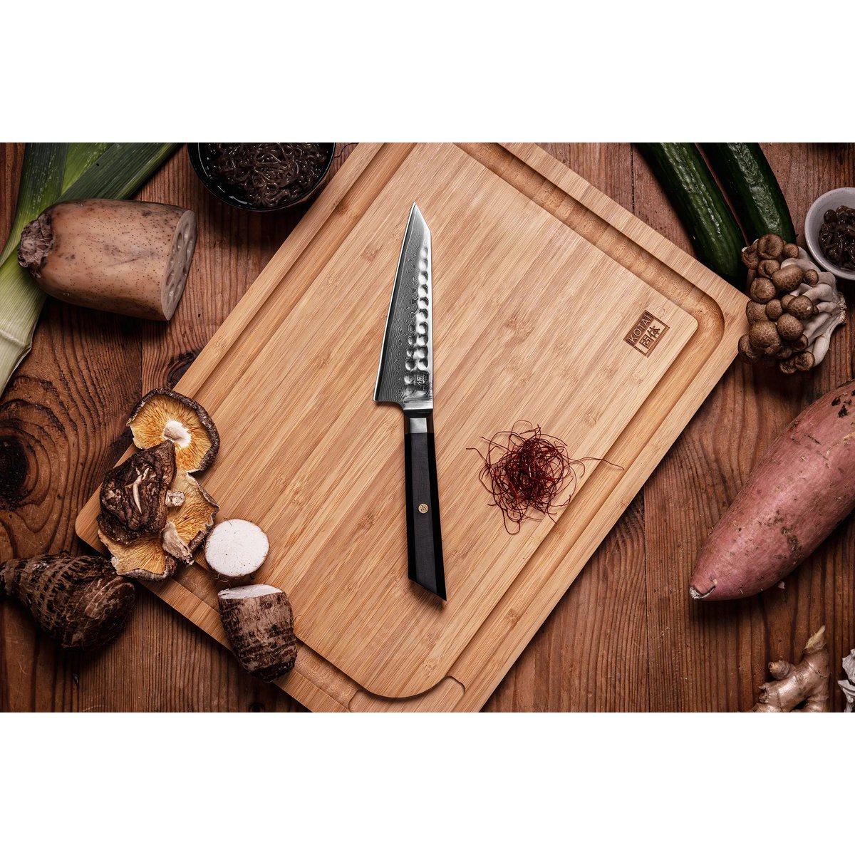 Damascus stainless steel petty knife 135 mm - wood handle