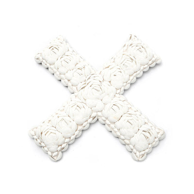 Vægkunst af muslingeskaller, korsformet, 31 cm - Hvid