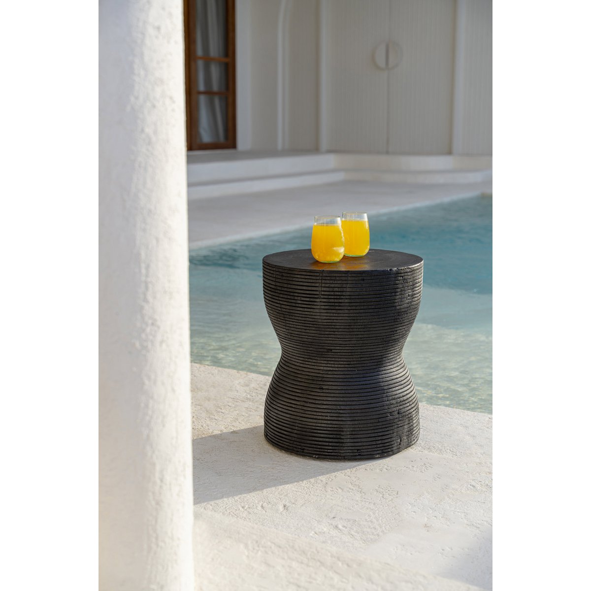 Suar wood stool, black - 35 × 45 cm