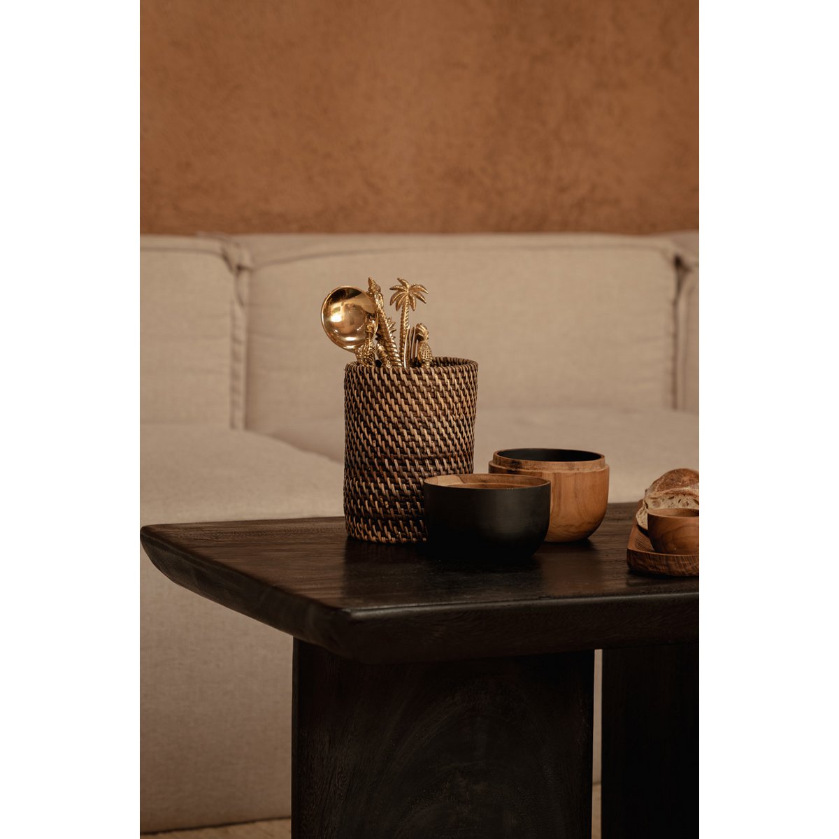 Mango wood coffee table, black - 100×50×45 cm