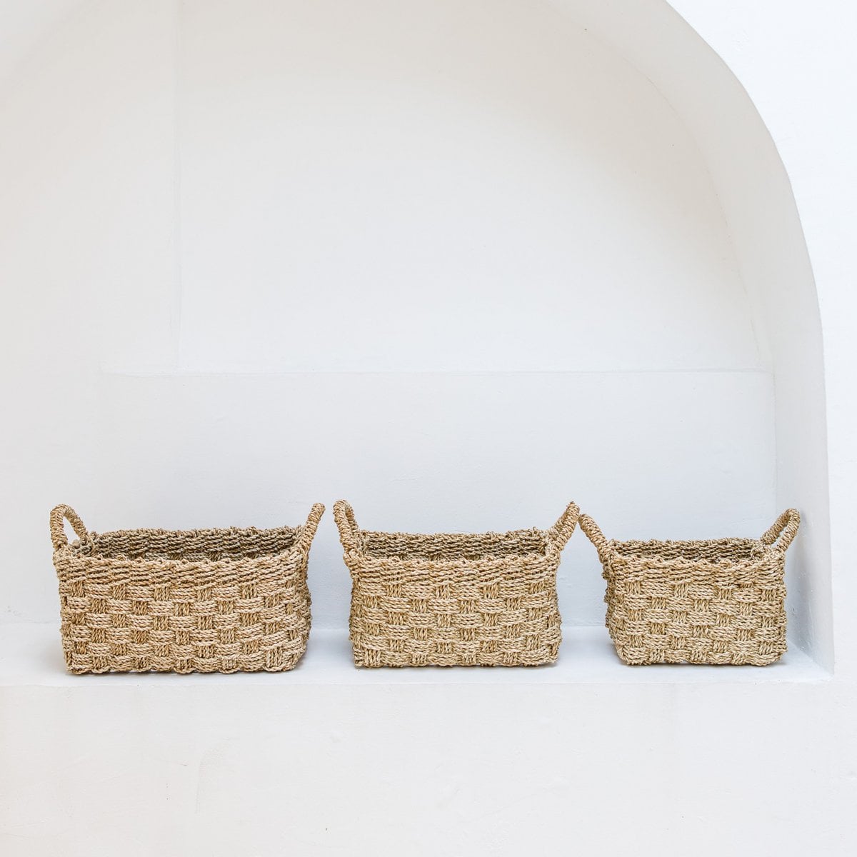 Rectangular seagrass shelf basket 40×30 cm - beige, M