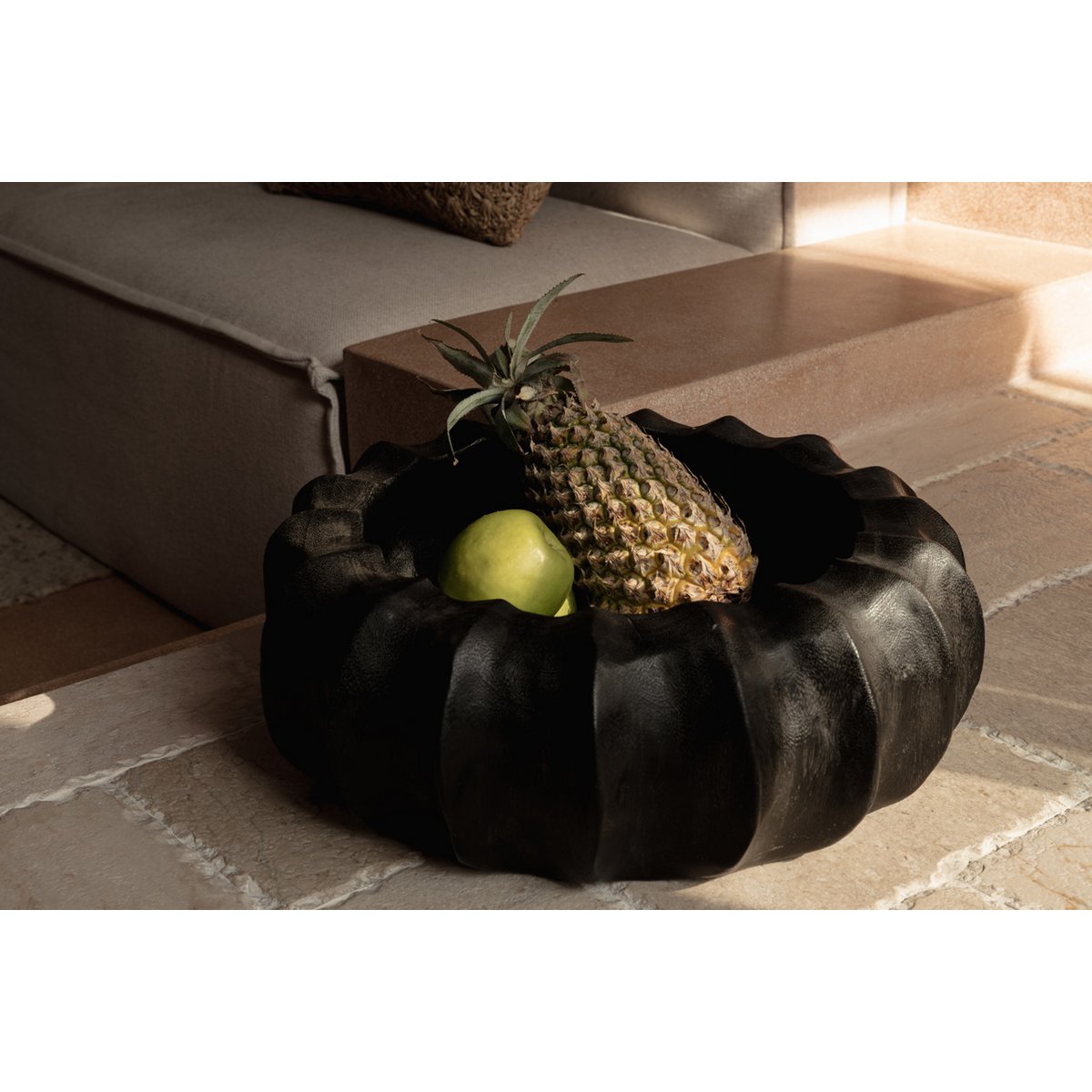 Mango wood bowl, hand-carved - black, 40 cm