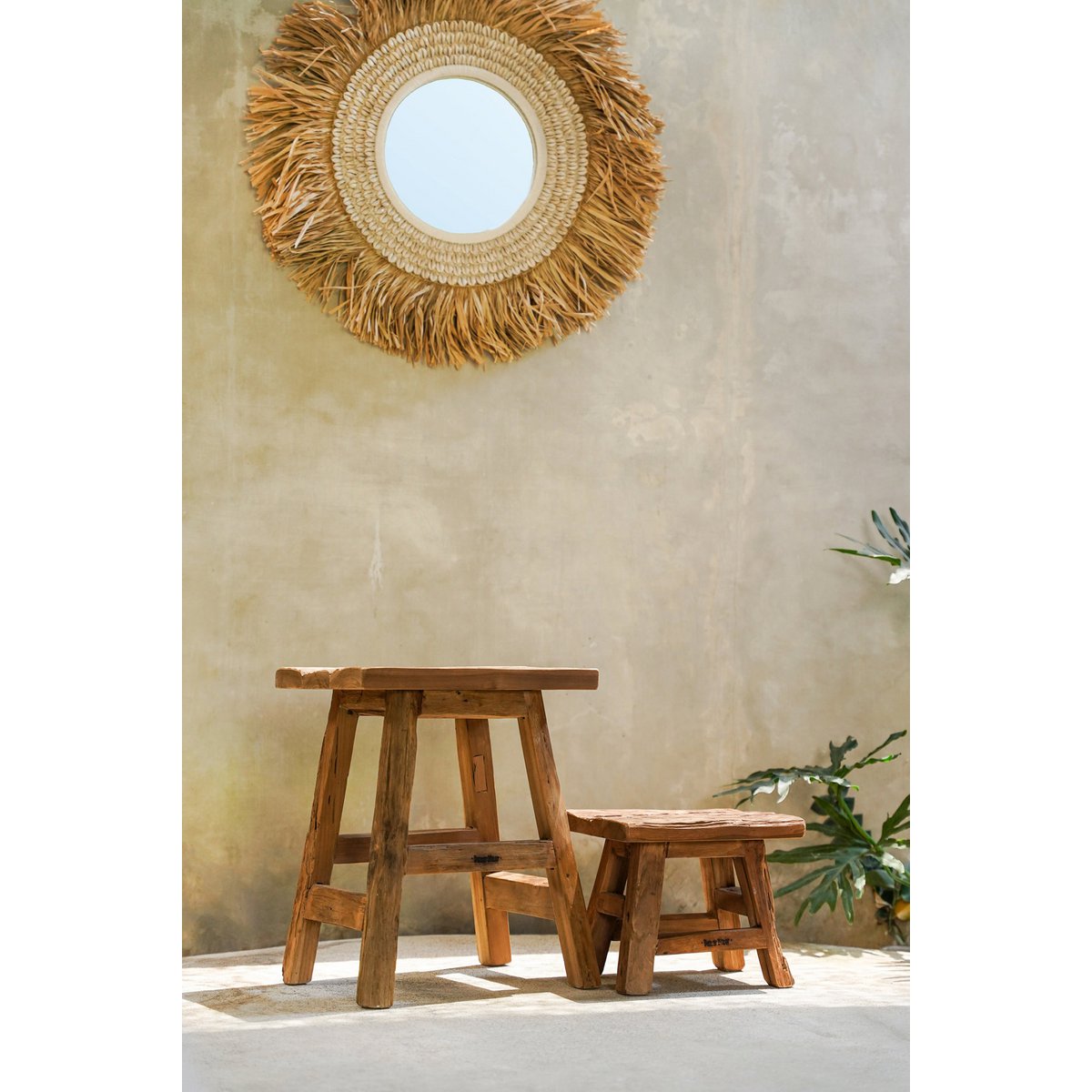 Small wood stool 29×21 cm - natural, Indonesia