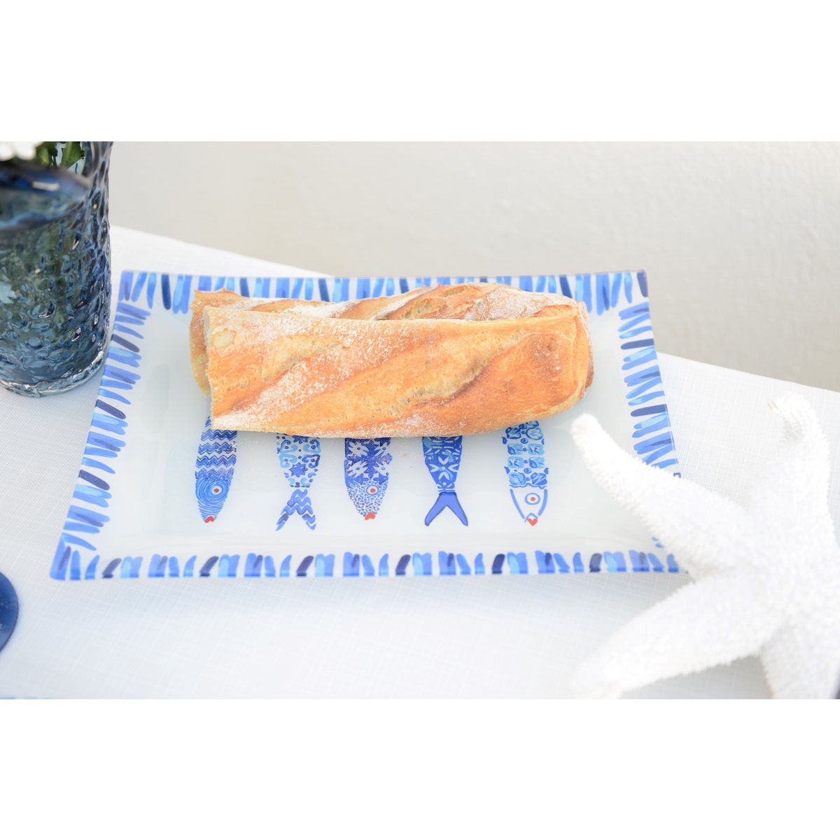 Glass serving platter, blue – rectangular, 35 × 25 cm