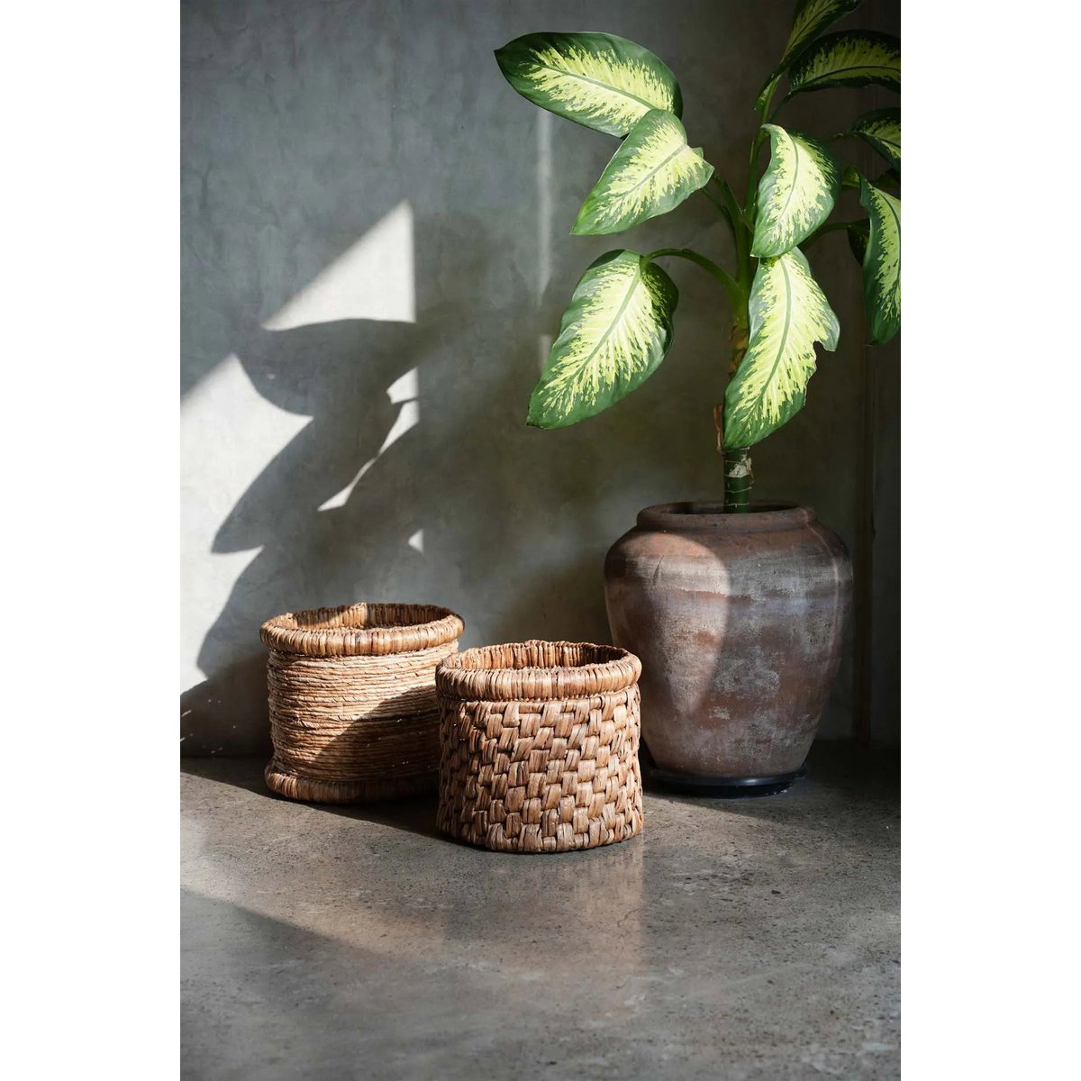 Seagrass basket with diagonal weave - 36 cm