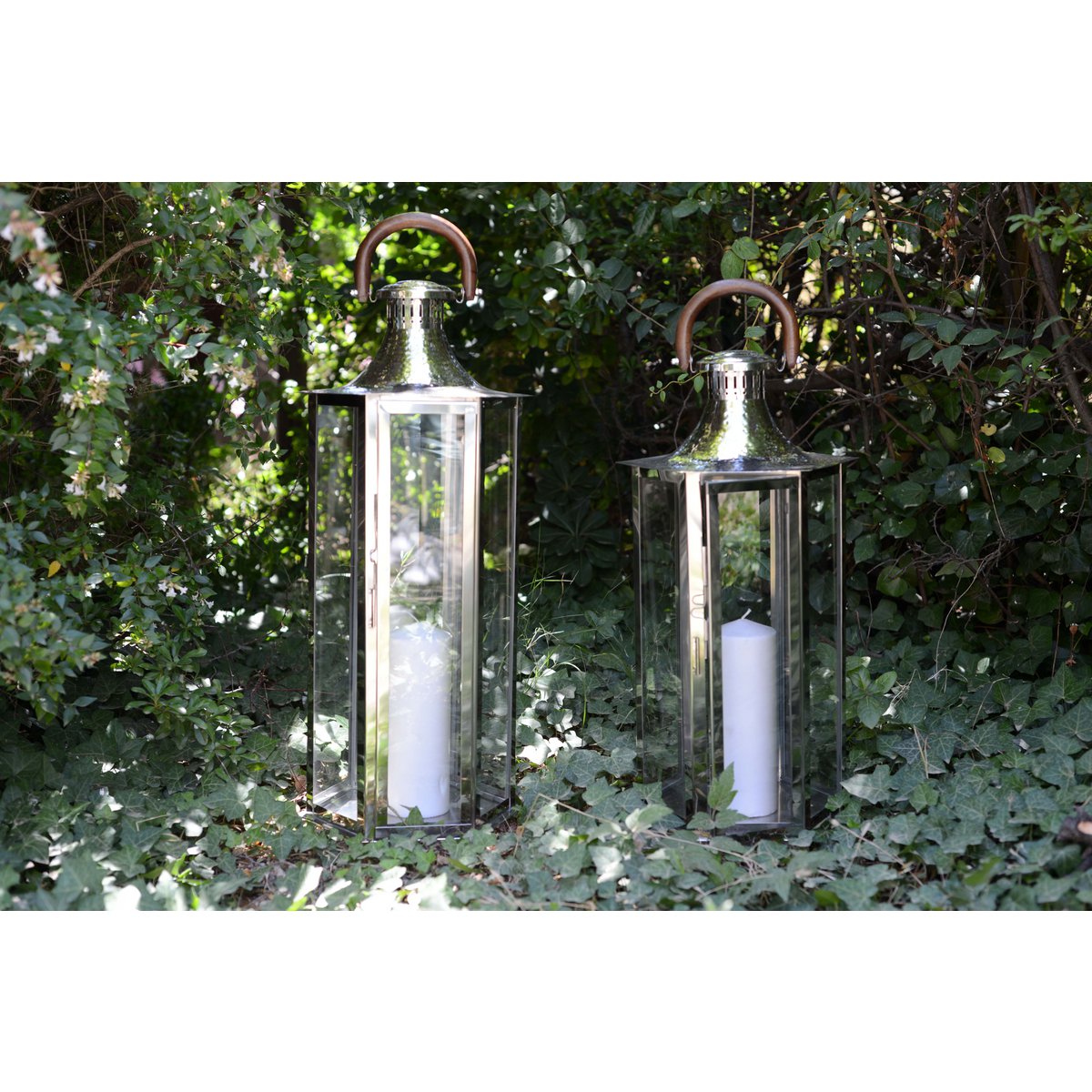 Glass lantern with wooden handle 33×28×80 cm