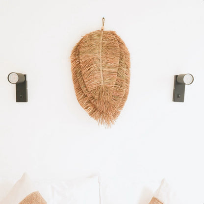 Raffia wall decor 50 cm – leaf-shaped handwoven piece