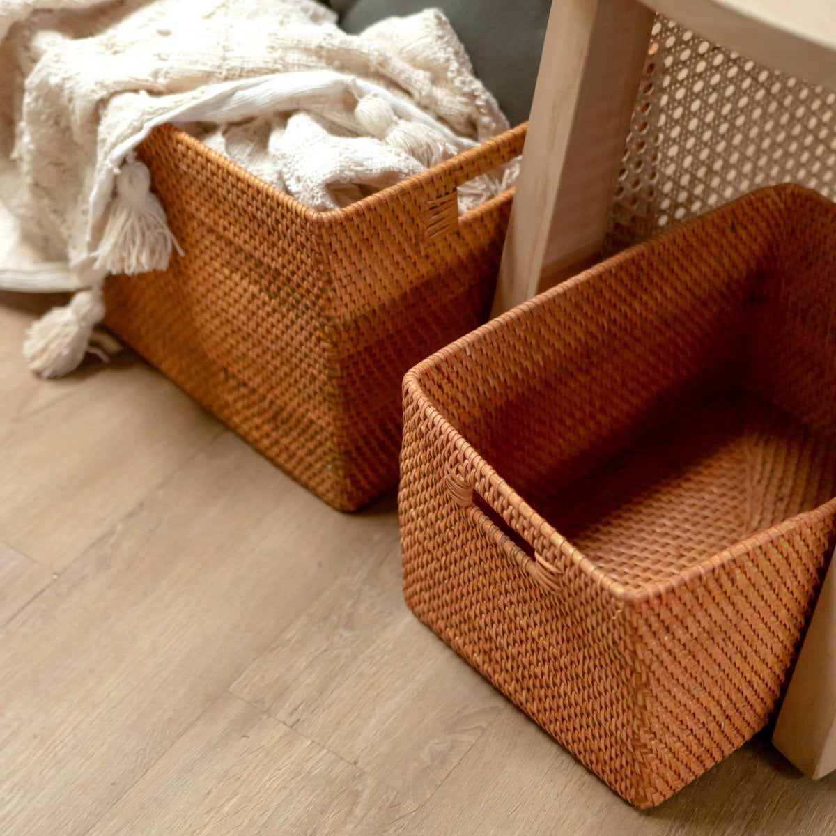 Handwoven rattan shelf basket Warsa M – 38 × 23 × 28 cm