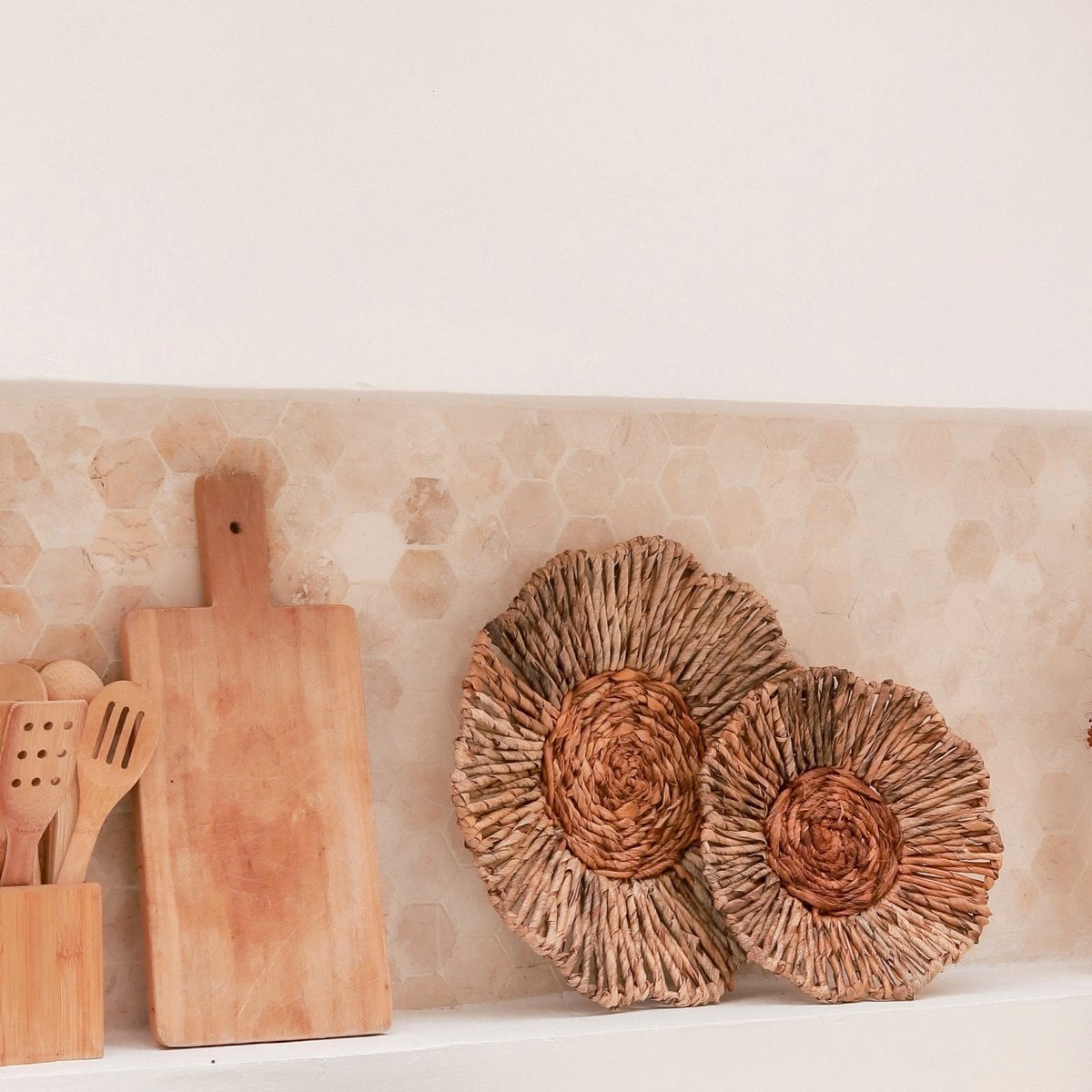 Banana fibre wall basket Melaya M – flower shape
