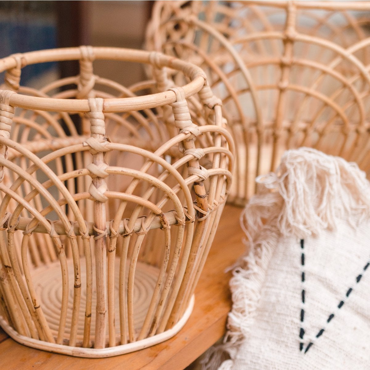 Rattanfletkurv RAHINA, M – ø 40 × 30 cm høj