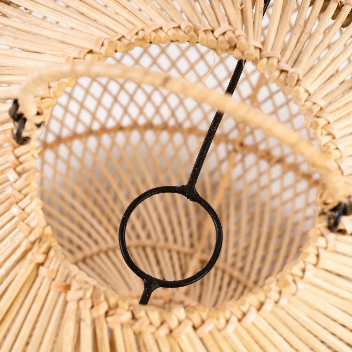 Rattan pendelskærm 48 cm – håndflettet, Indonesien