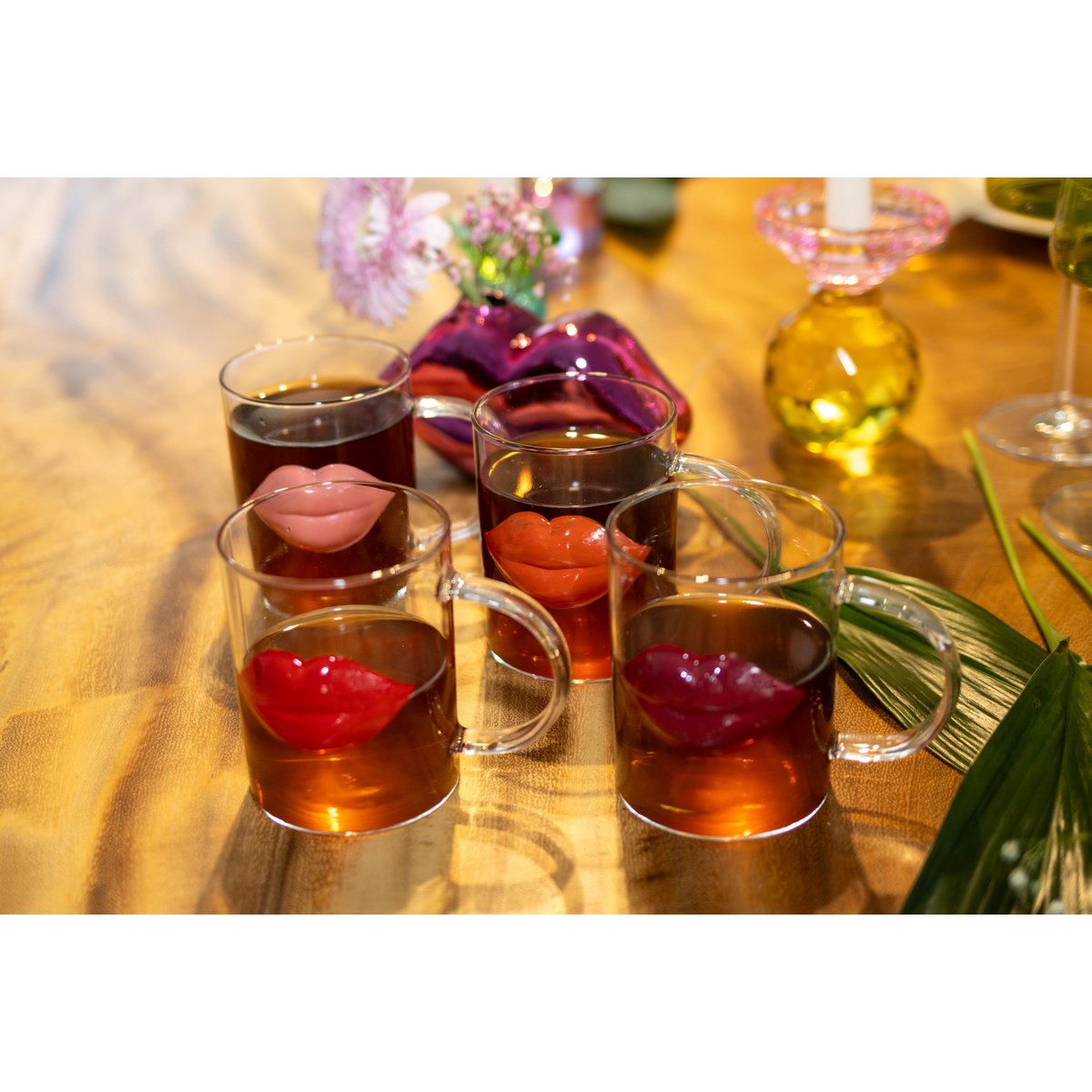 Glass mugs kiss, set of 4 - red & transparent