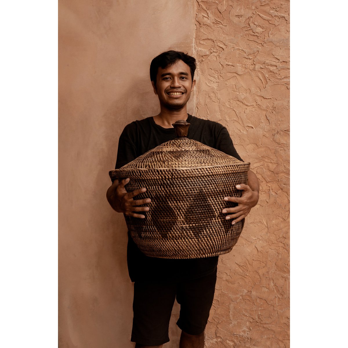 Rattan storage basket, round - natural brown, large