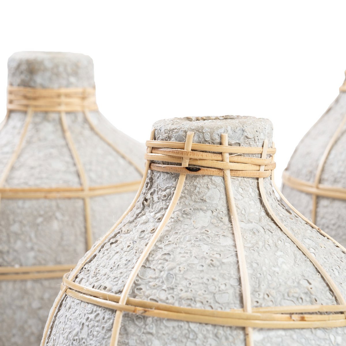 Terrakotta-Vase mit Rattandetail - L
