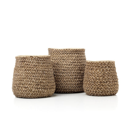 Concrete planter with braided texture, medium - Natural