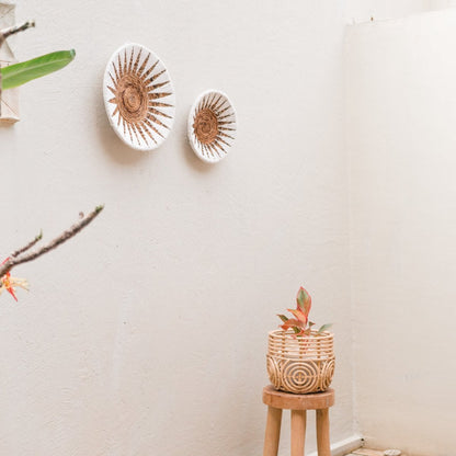Woven wall circle MADALA, Ø40 cm – cotton and jute, geometric pattern