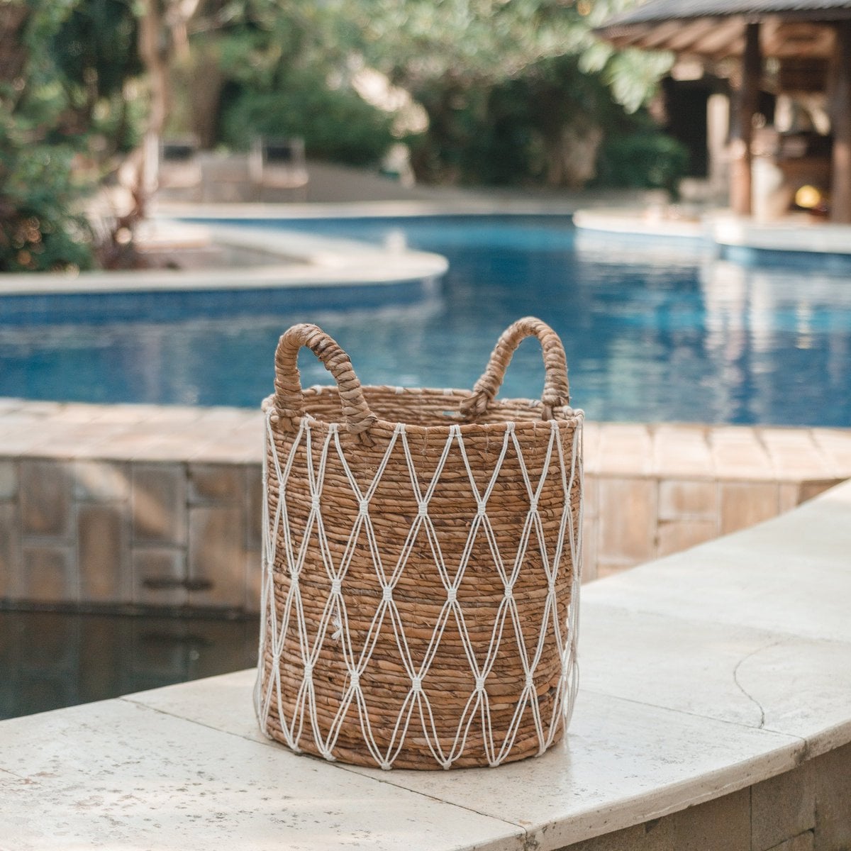 Woven laundry basket Gariau L – 44 × 40 cm, white & beige