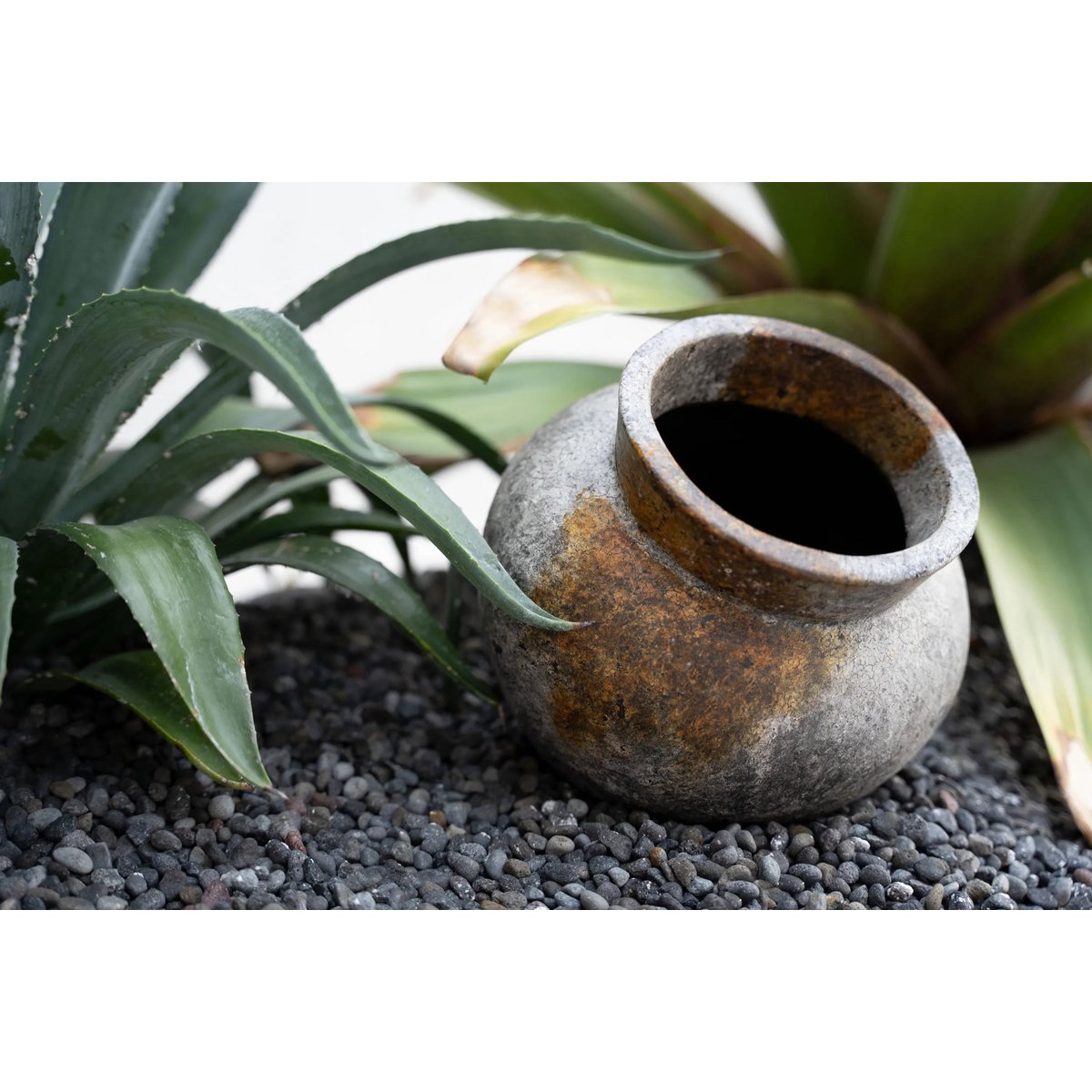 Terrakottavase, Antikgrau, klein – runde Form