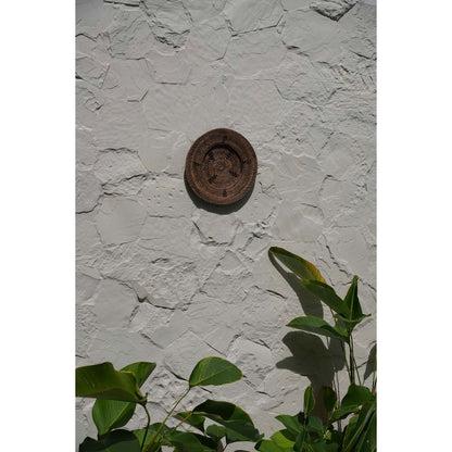 Rattan plate with graphic detail, 30 cm - brown
