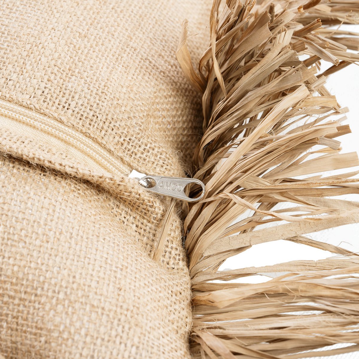 Pudebetræk i bomuld med jute og bast – 30×50 cm