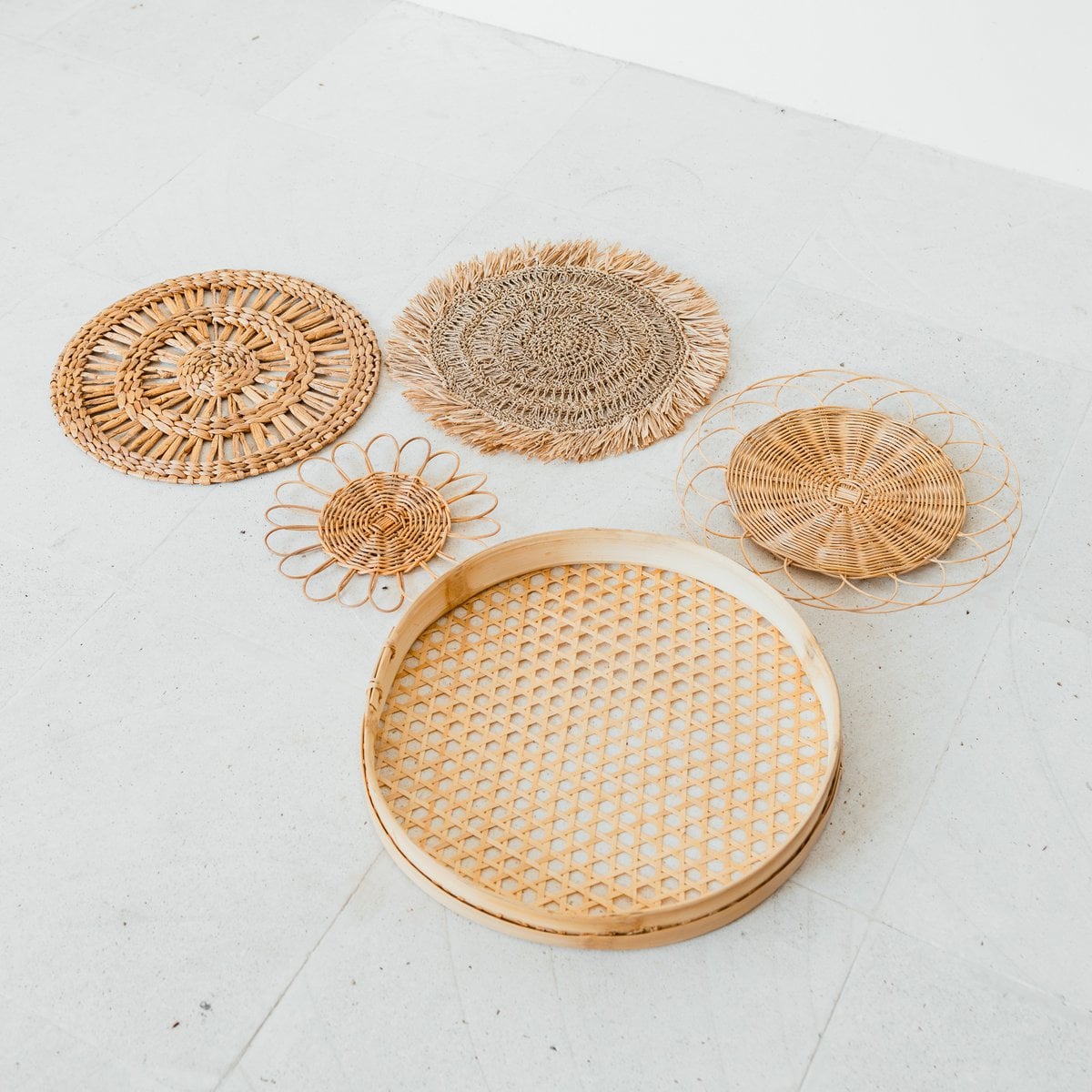 Rattan wall basket set of 5 – Ø 15–45 cm, natural
