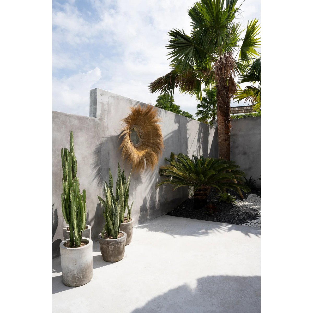 Glass mirror, grass frame, round, 90 cm - natural