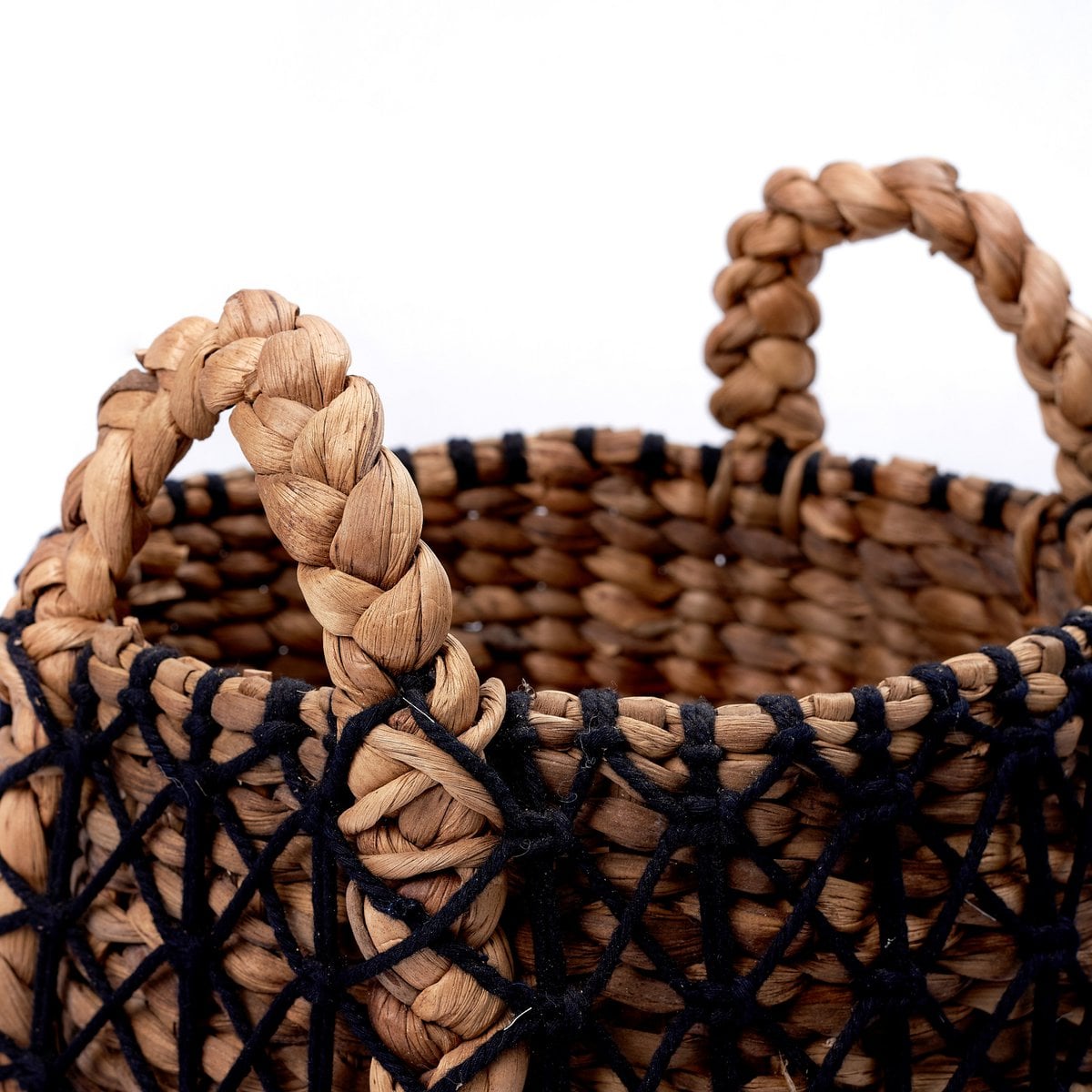 Vasketøjskurv Praya M i flet – 32 cm, sort & beige