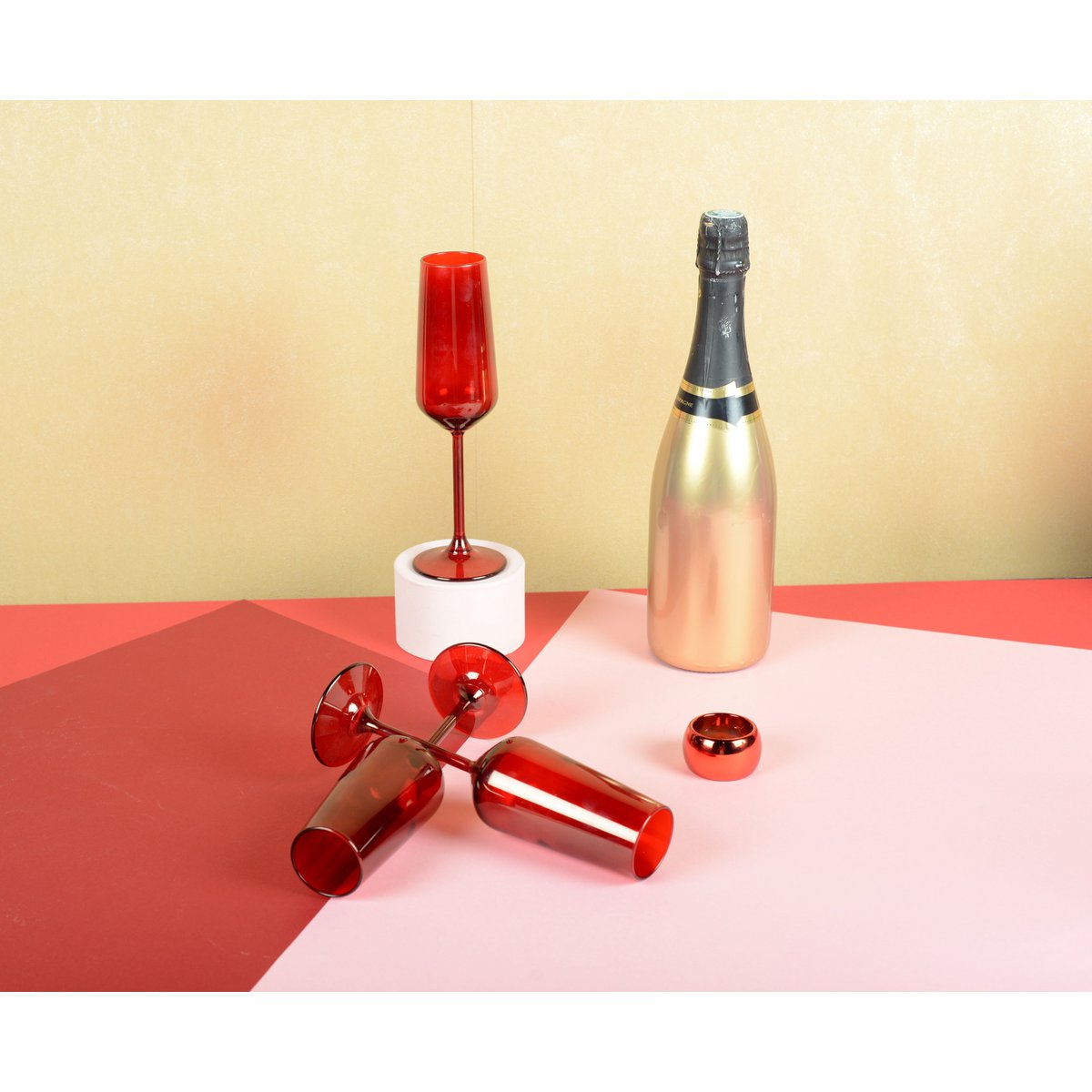 Glass champagne flutes, set of 6 - red