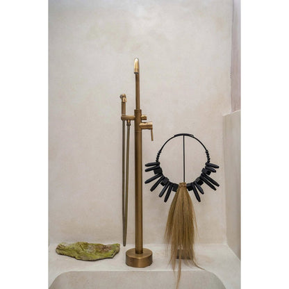 Rayung wood and grass on stand - tall