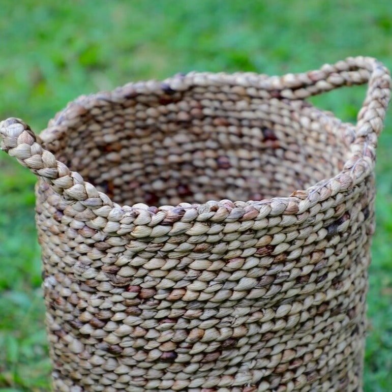 Water hyacinth basket Balai L – handwoven, 37 × 39 cm