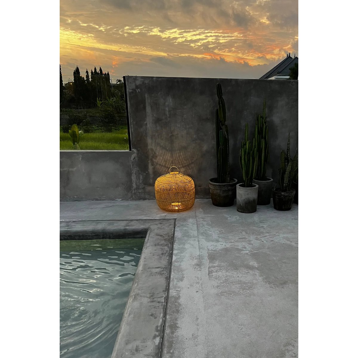 Rattan pendant shade L – Batu Bolong, handmade