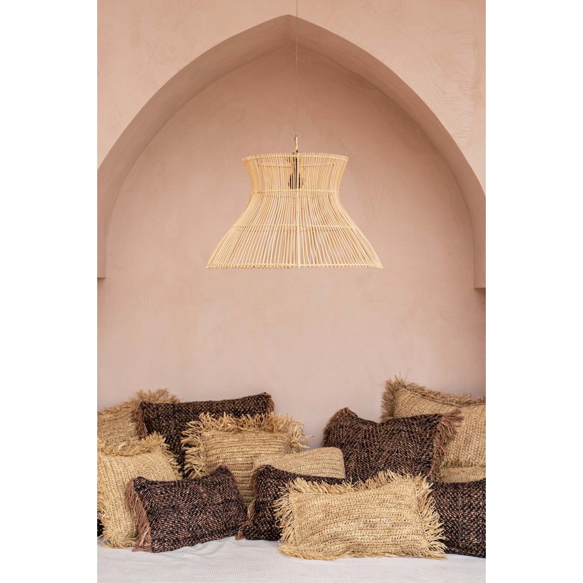 Rattan keglependelskærm 65 × 40 cm – håndvævet, beige