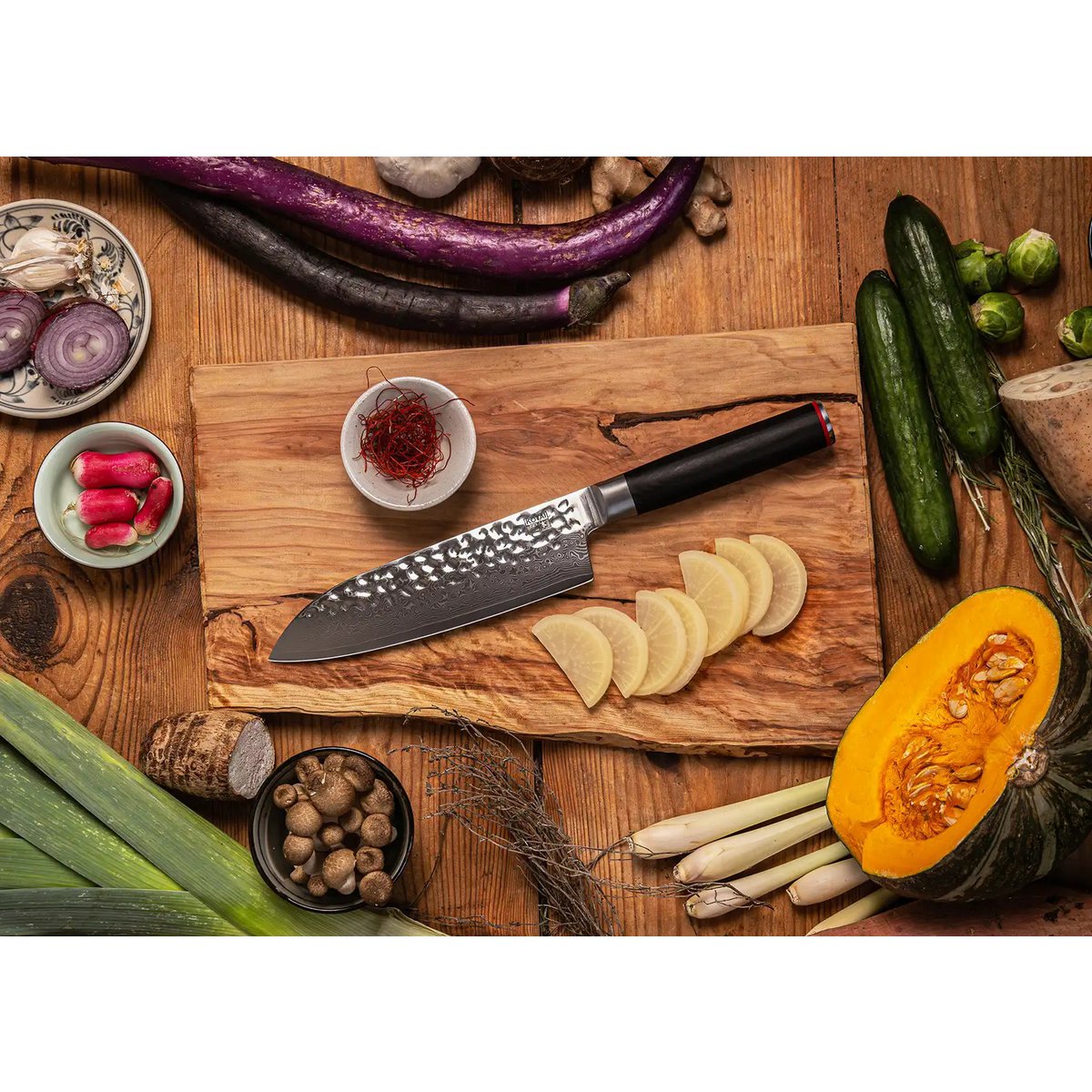Damascus stainless steel santoku knife - 180 mm blade