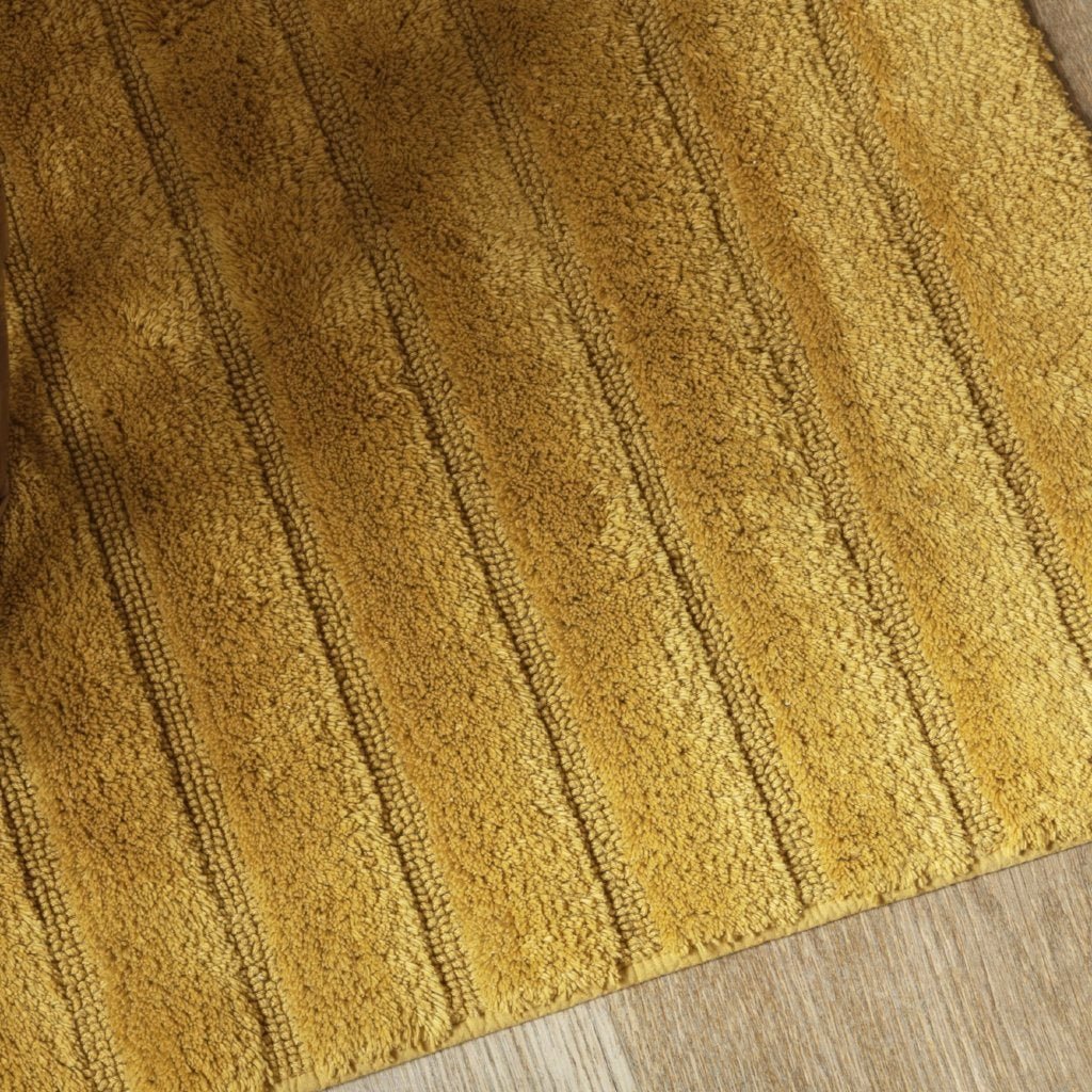 California bademåtte 60×100 cm – okker bomuld