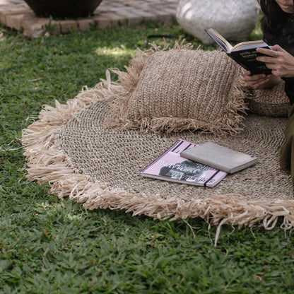 Round seagrass rug with raffia fringe Ø100 cm – Dasa