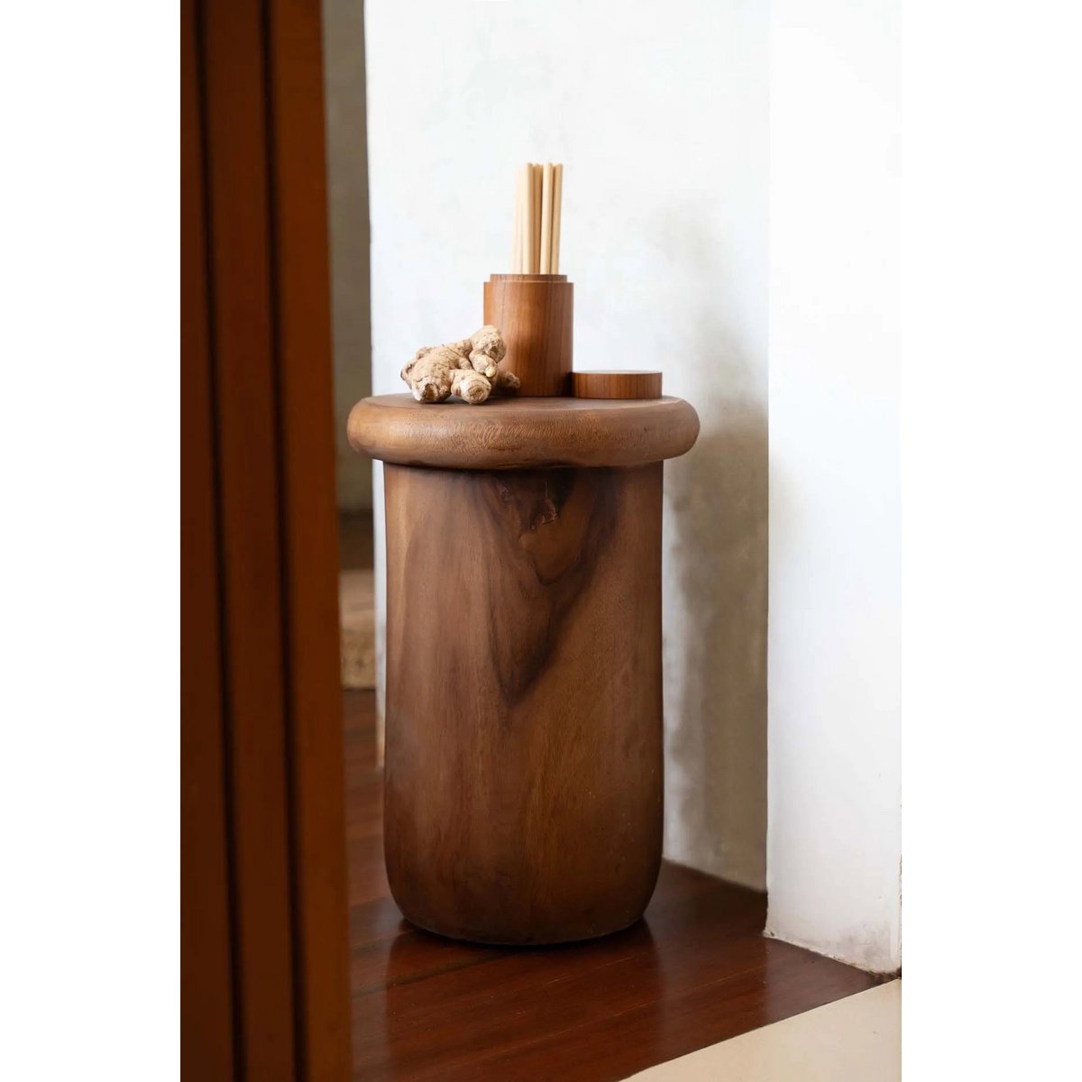 Teak root storage jar 8 × 12 cm - brown, Indonesia