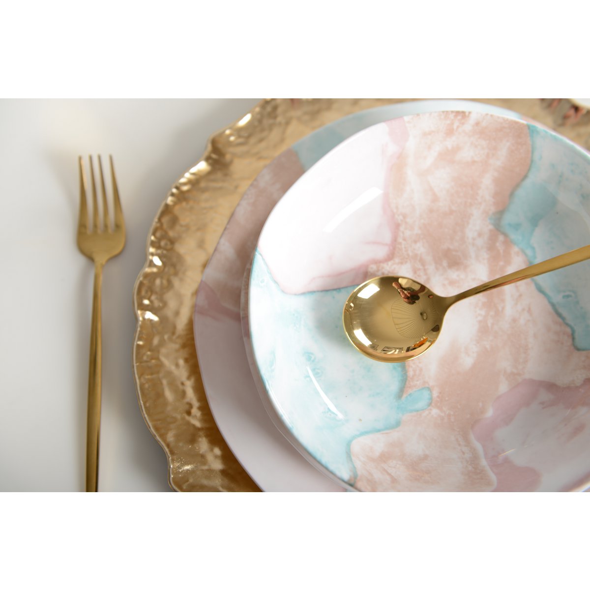 Porcelænsdyb tallerken med marmorglasur - Treasure Mine