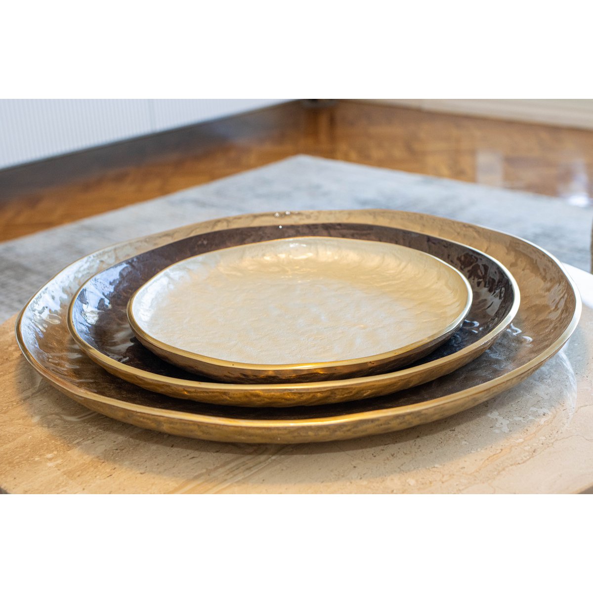 Aluminum decorative tray, brown, round, 39 cm