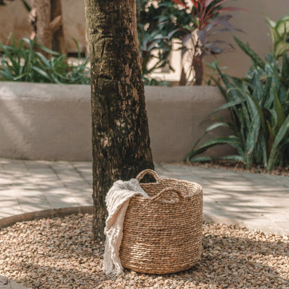 Water hyacinth basket Balai L – handwoven, 37 × 39 cm