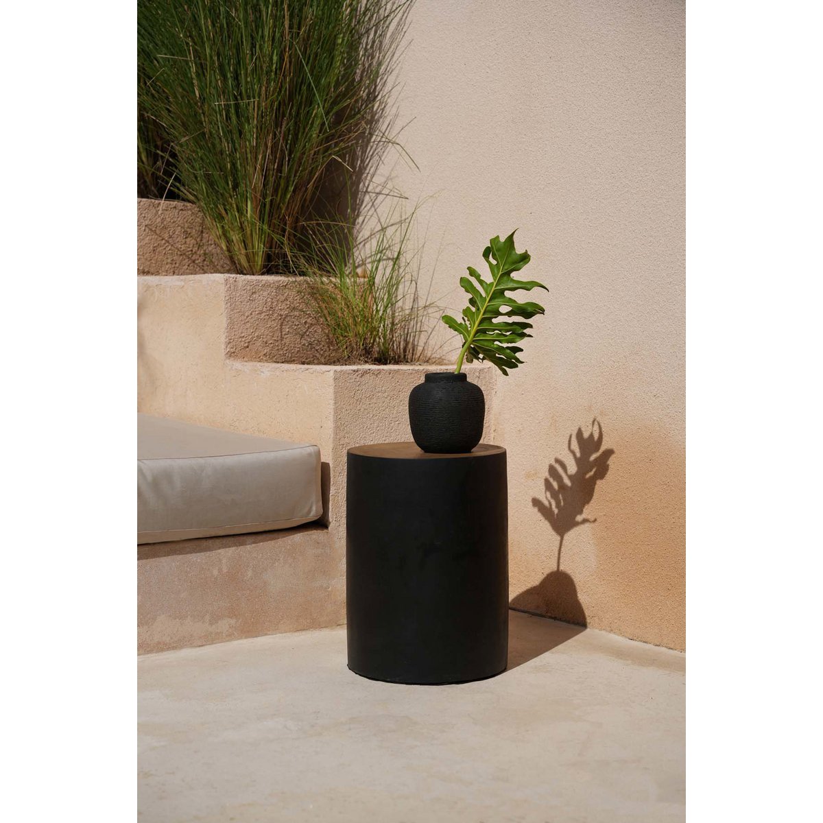 Peaky terrakotta vase, lille - Sort