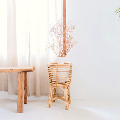 Handwoven rattan plant stand – fits pots up to Ø20 cm