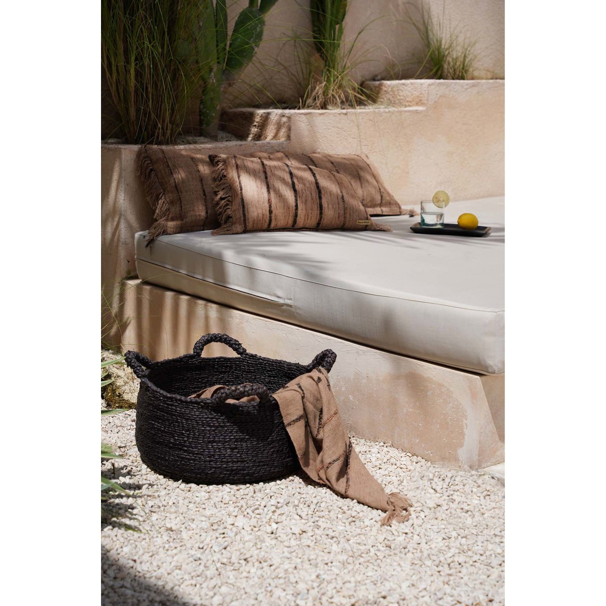 Seagrass basket, black - Large, 60 cm