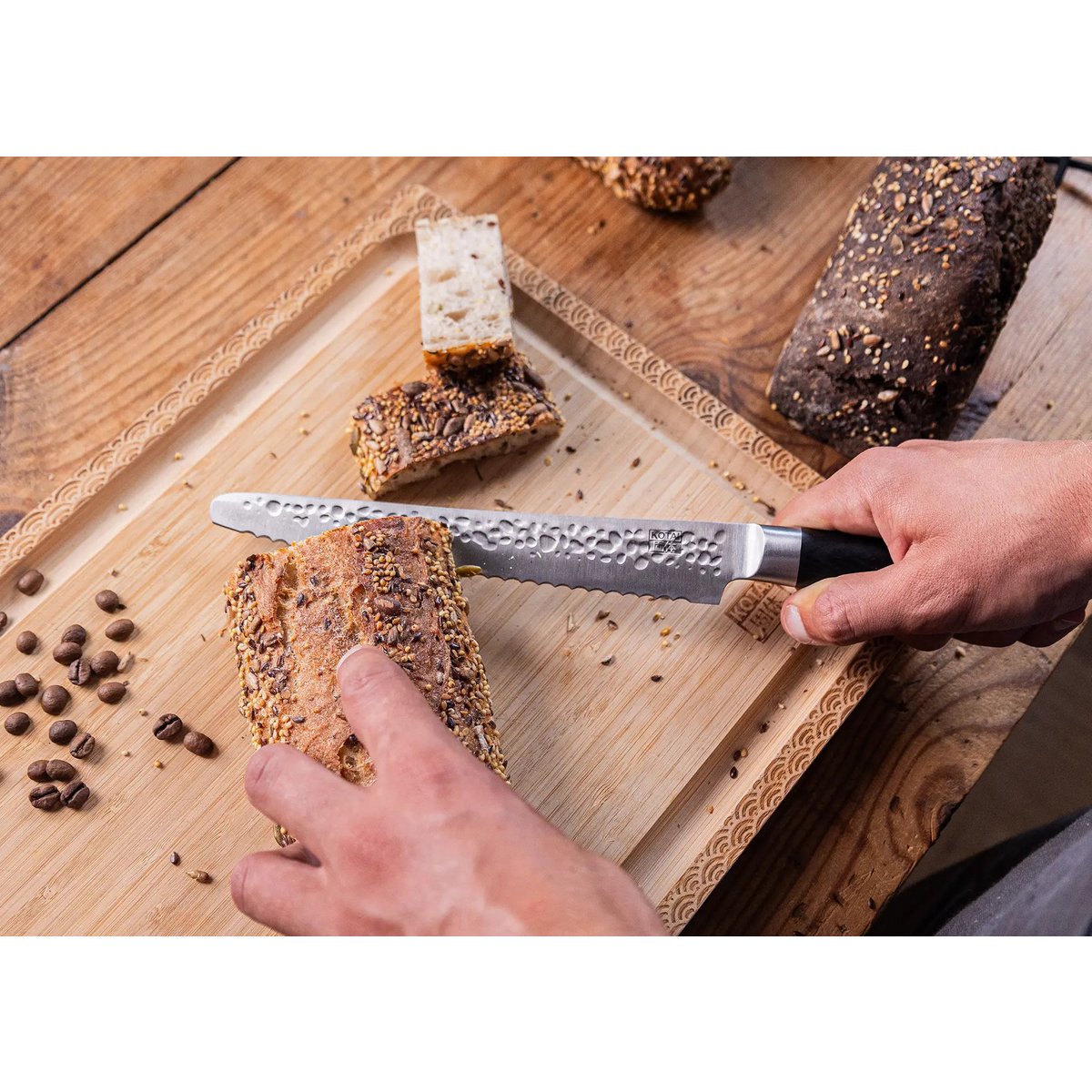 Stainless steel serrated bread knife 200 mm - pakkawood handle